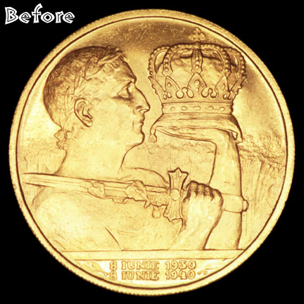Before and After images of a Romanian commemorative gold coin of Carol II, 1940.